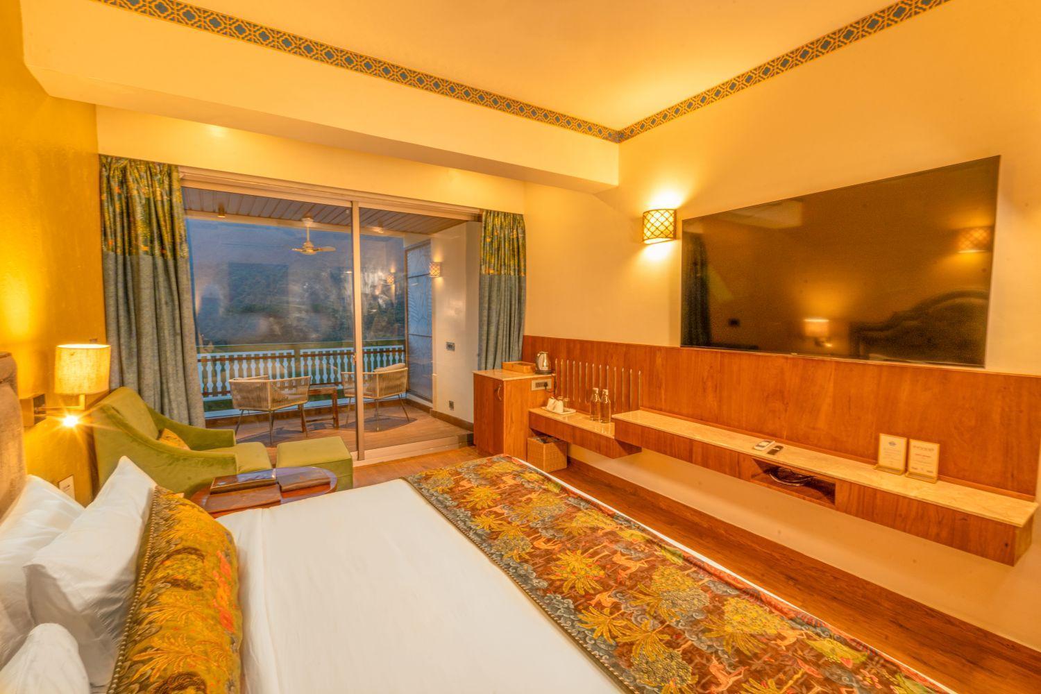 Double Room with Balcony and Sea View